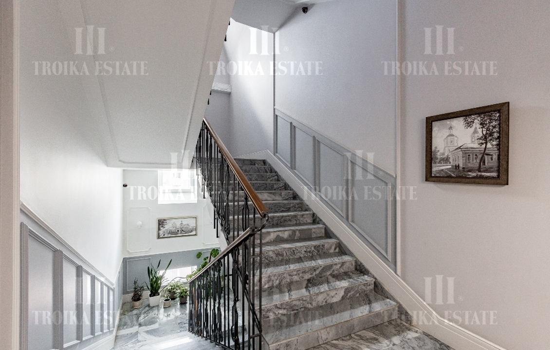 Купить  Квартиру с отделкой Нащокинский пер-к 16 метро Кропоткинская