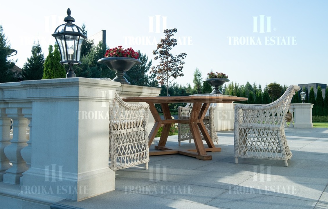 КупитьКоттедж
с отделкойЖуковка Парк Вилл 9 км метро 