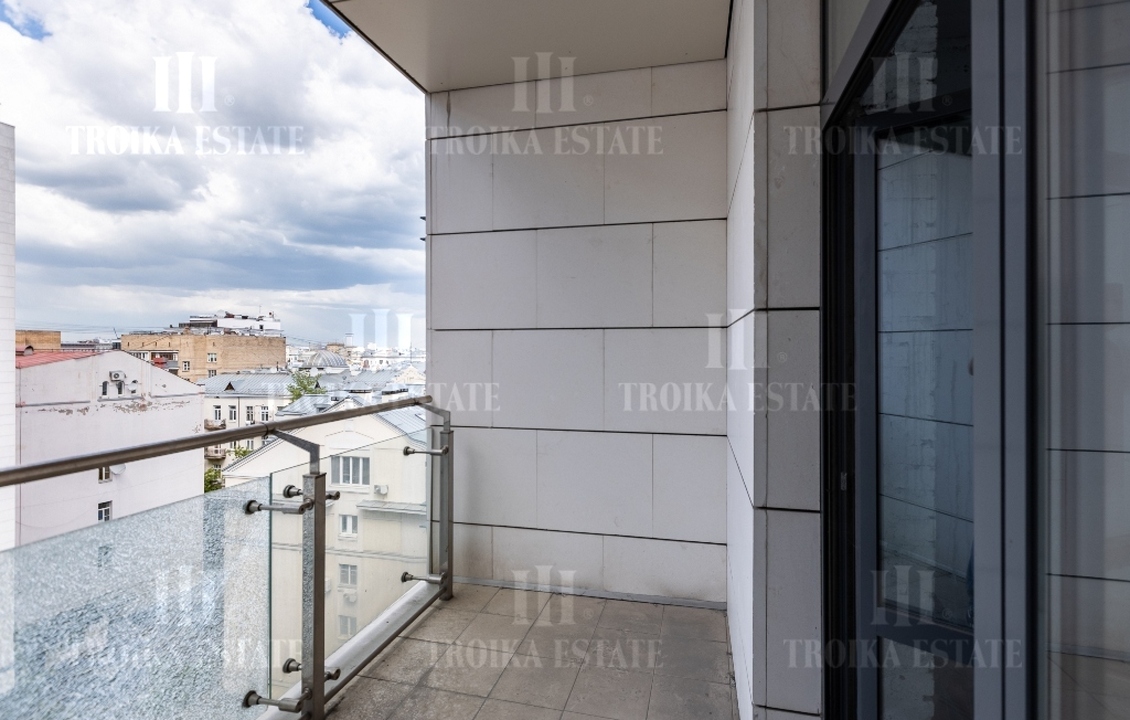 Купить  Квартиру без отделки Казарменный пер-к 3 метро Чистые пруды