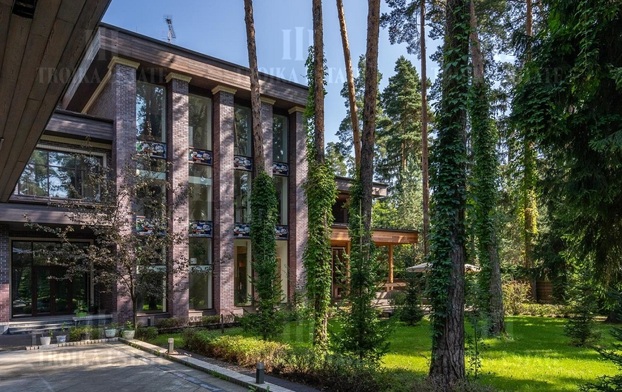 Купить  Коттедж с отделкой Рублево-Успенское 22км от МКАД