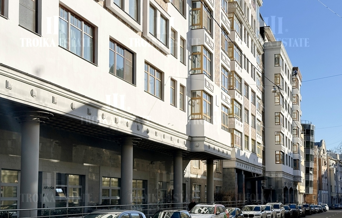 Купить  Квартиру с отделкой Филипповский пер-к 8с1 метро Кропоткинская