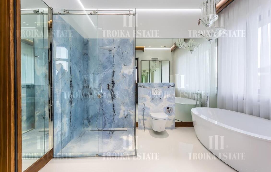 КупитьКоттедж
с отделкойЖуковка XXI  метро 