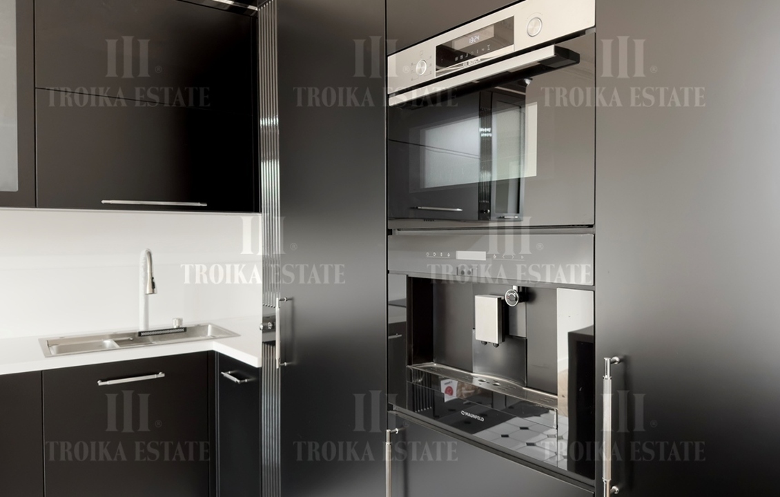 Купить  Квартиру с отделкой Сеченовский пер-к 3 метро Кропоткинская