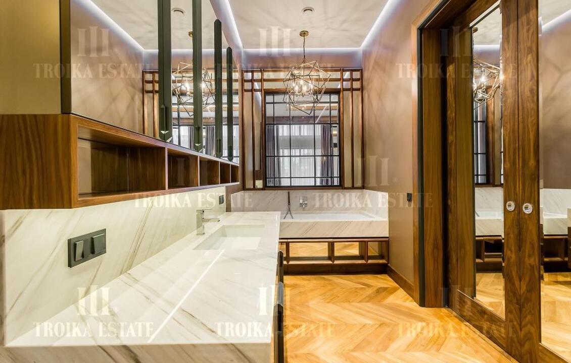 КупитьКоттедж
с отделкойЖуковка XXI  метро 