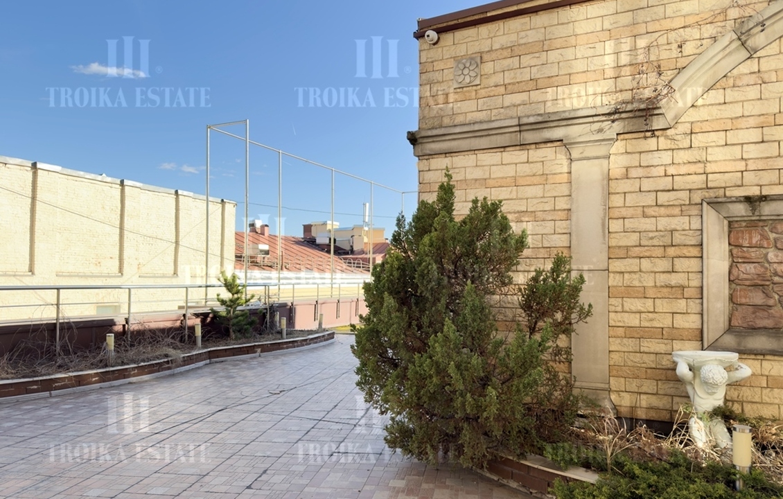 Купить  Квартиру с отделкой Филипповский пер-к 8с1 метро Кропоткинская