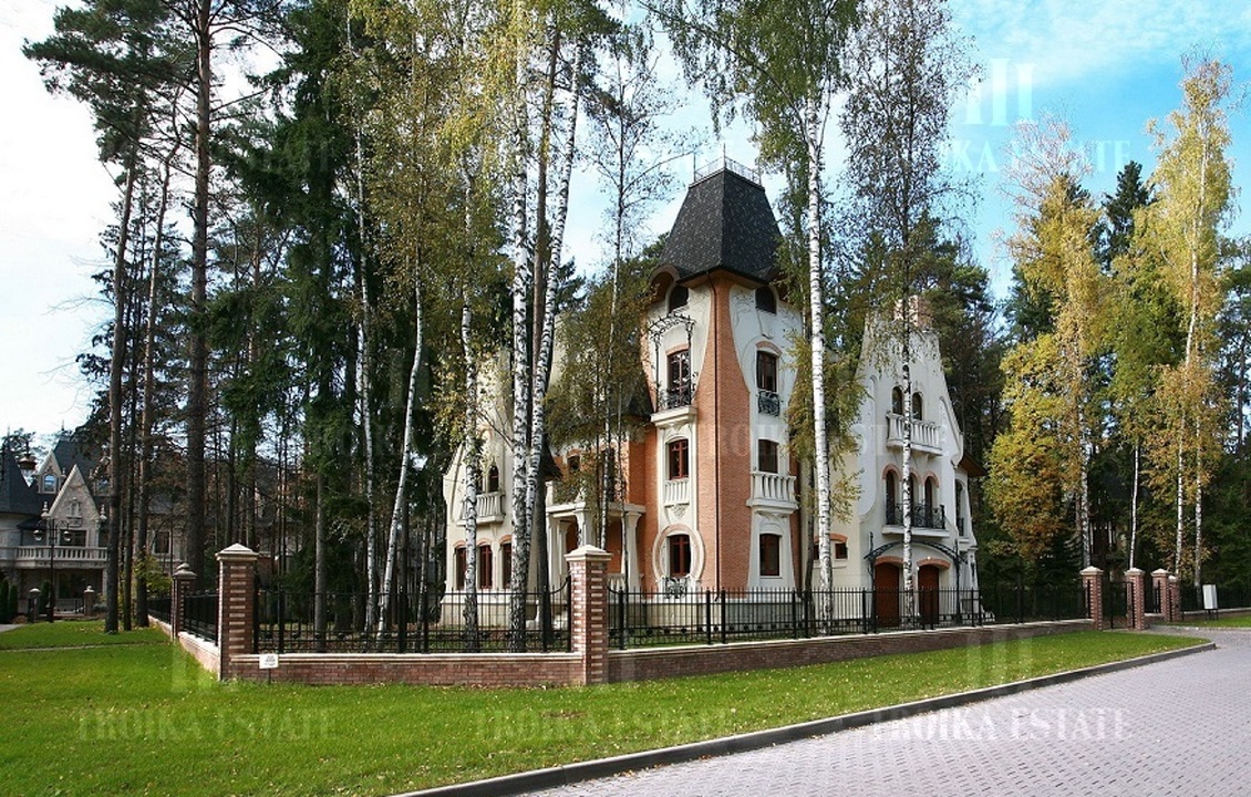 КупитьКоттедж
с отделкойДовиль 9 км метро 