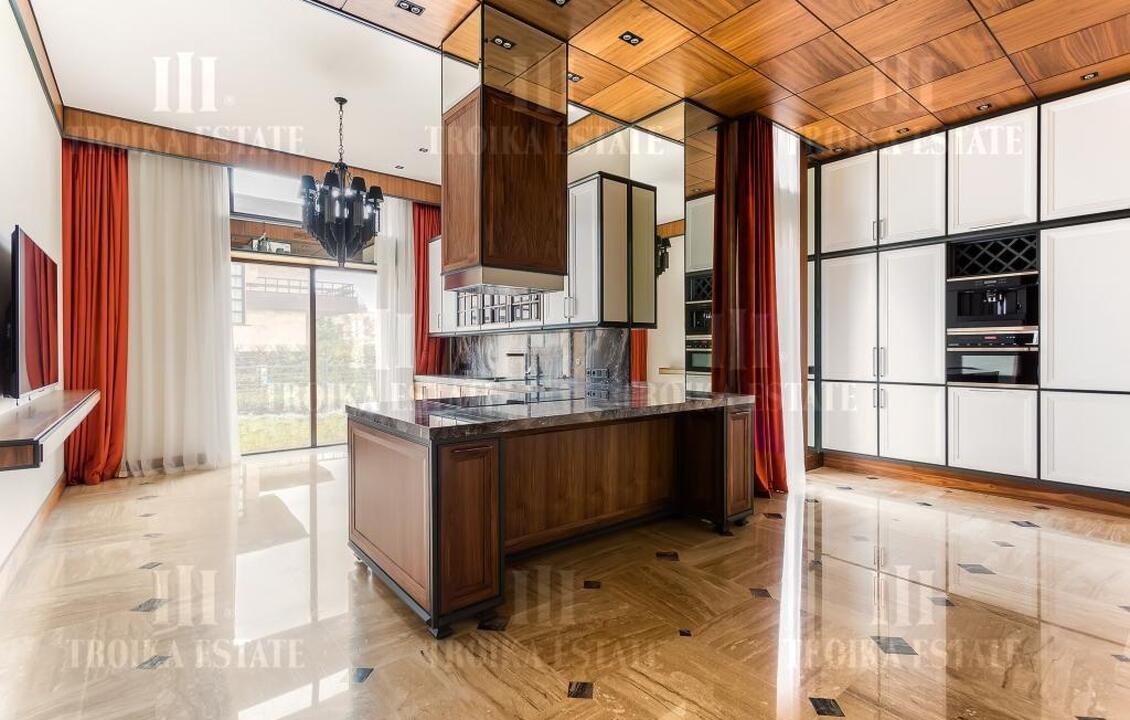 КупитьКоттедж
с отделкойЖуковка XXI  метро 