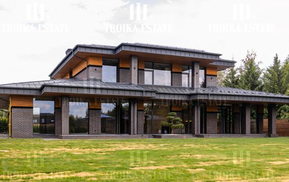 Купить  Коттедж с отделкой Рублево-Успенское 21км от МКАД