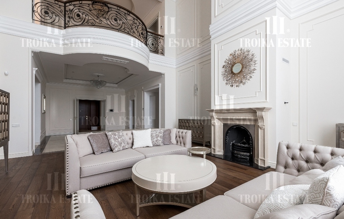 КупитьКоттедж
с отделкойАгаларов Эстейт 24 км метро 