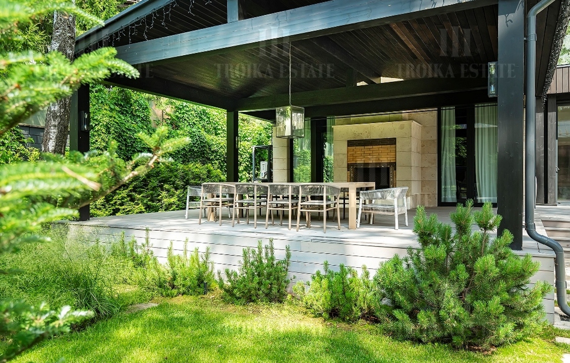 КупитьКоттедж
с отделкойДНП Липки 10 км метро 