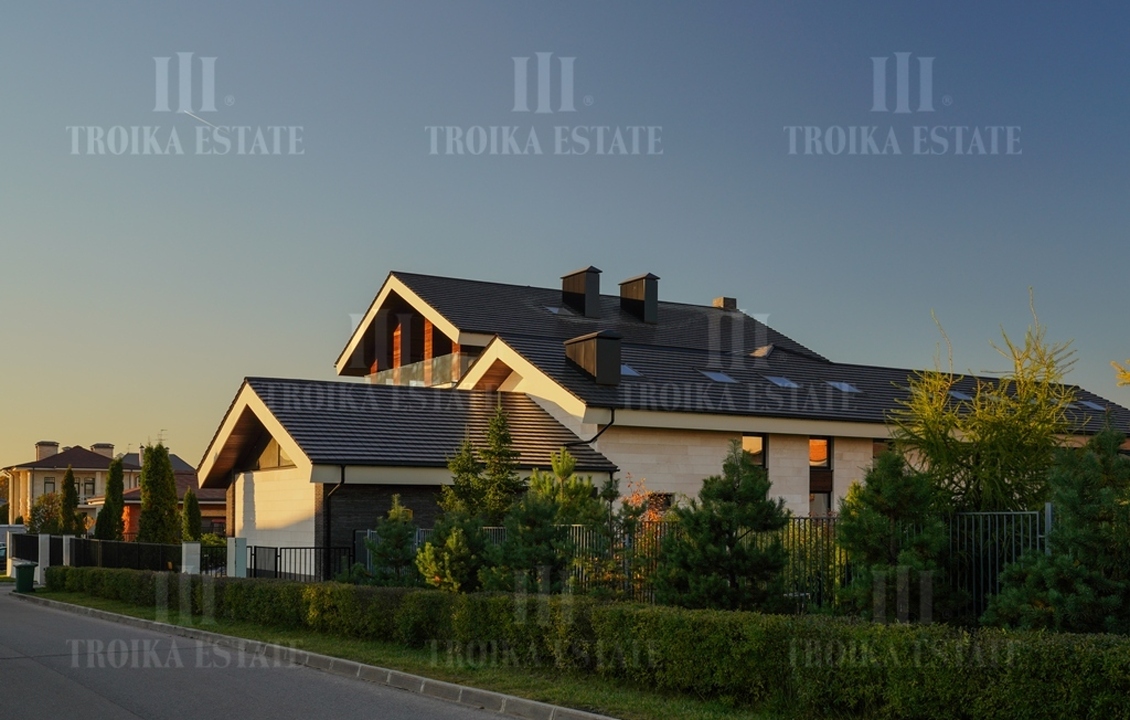 КупитьКоттедж
без отделкиПрозорово 9 км метро 