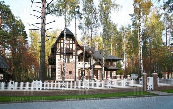 Купить  Коттедж с отделкой Минское 9км от МКАД