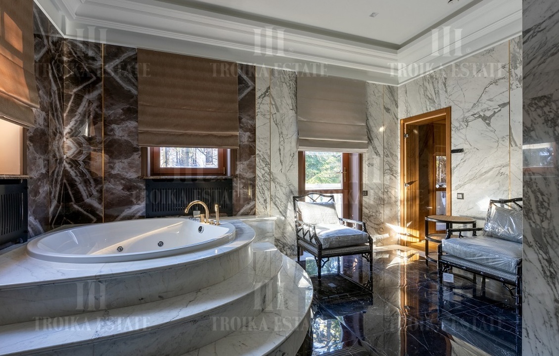 КупитьКоттедж
с отделкойДовиль 9 км метро 