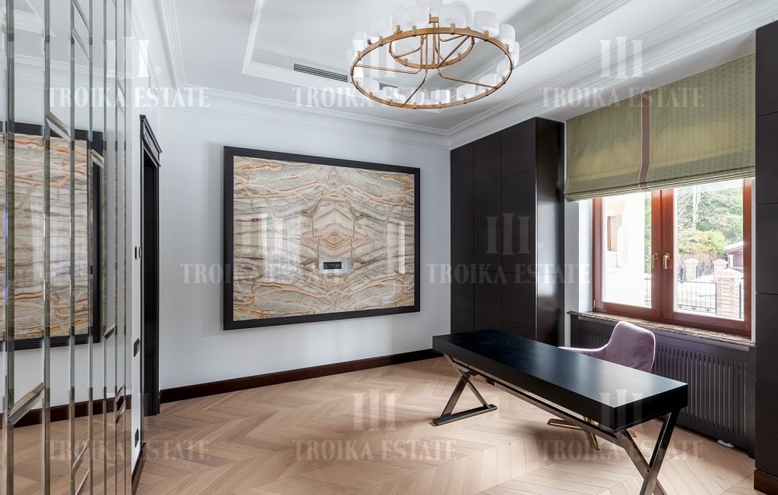 КупитьКоттедж
с отделкойДовиль 9 км метро 