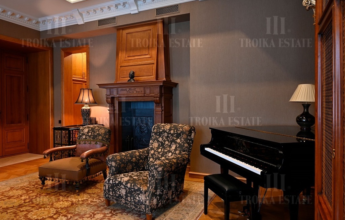 Купить  Квартиру с отделкой М. Молчановка ул 8 метро Арбатская