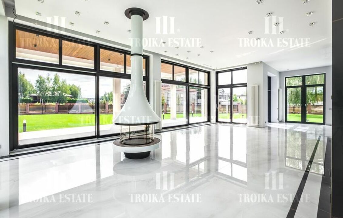 КупитьКоттедж
с отделкойРаздоры-2 5 км метро 