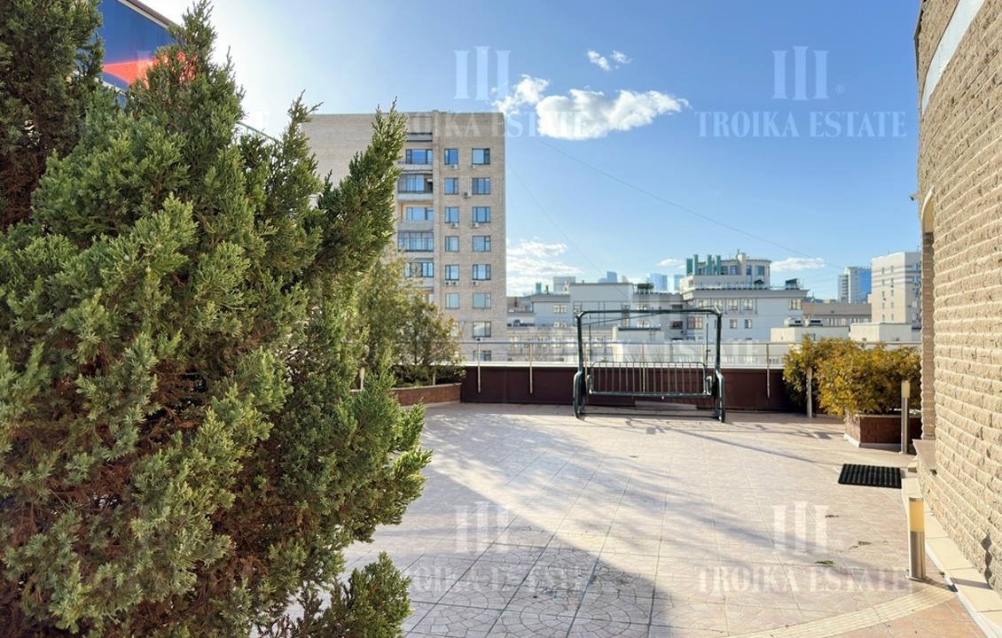 Купить  Квартиру с отделкой Филипповский пер-к 8с1 метро Кропоткинская