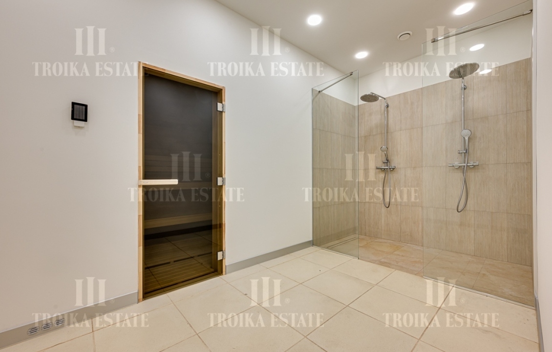 КупитьКоттедж
с отделкойБенилюкс метро 