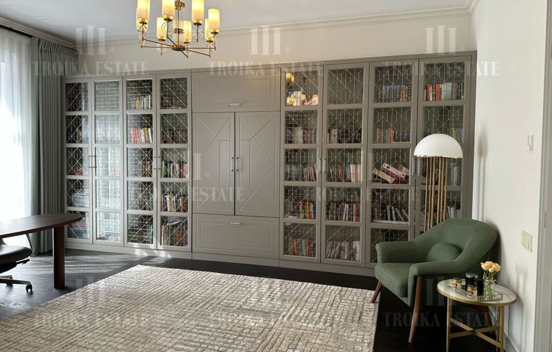 КупитьТаунхаус
с отделкойДовиль 9 км метро 