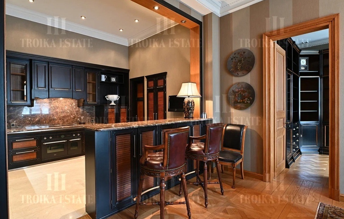 Арендовать  Квартиру с отделкой М. Молчановка ул 8 метро Арбатская