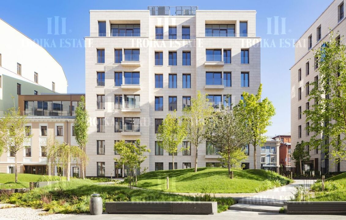 Купить  Пентхаус без отделки Б. Полянка ул 44/2 метро Полянка