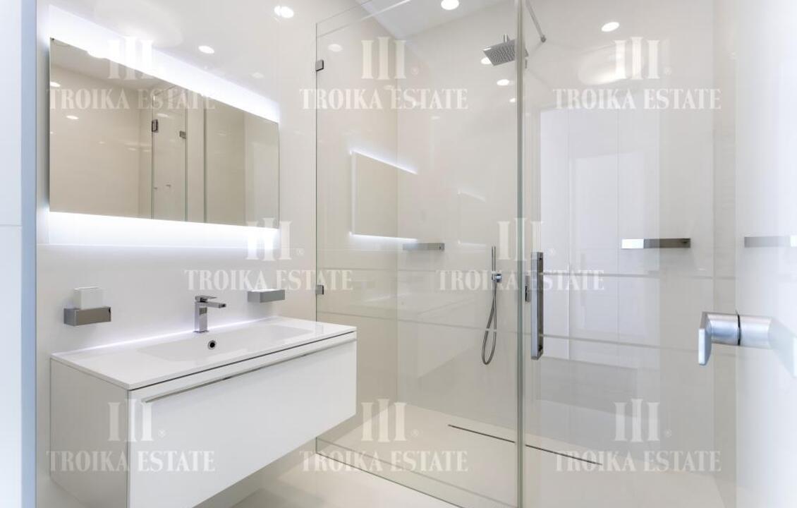 Купить  Пентхаус с отделкой 1-й Красногвардейский пр-д, 21с1 метро Международная