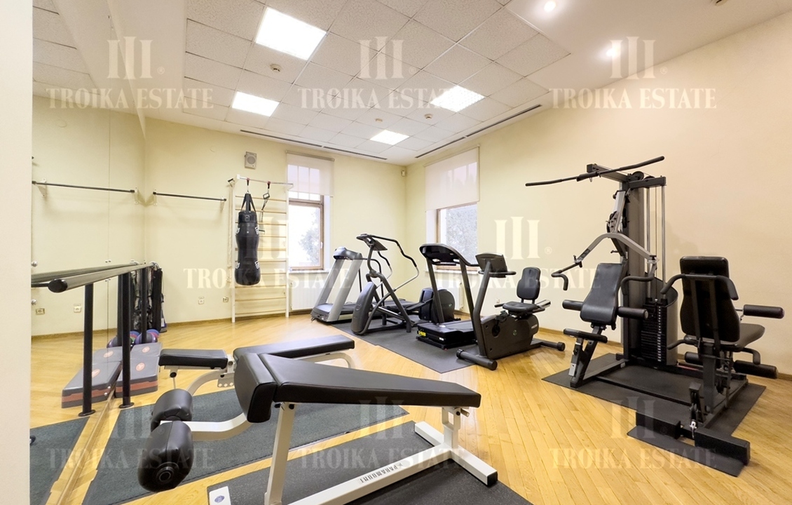 Купить  Квартиру с отделкой Сеченовский пер-к 3 метро Кропоткинская