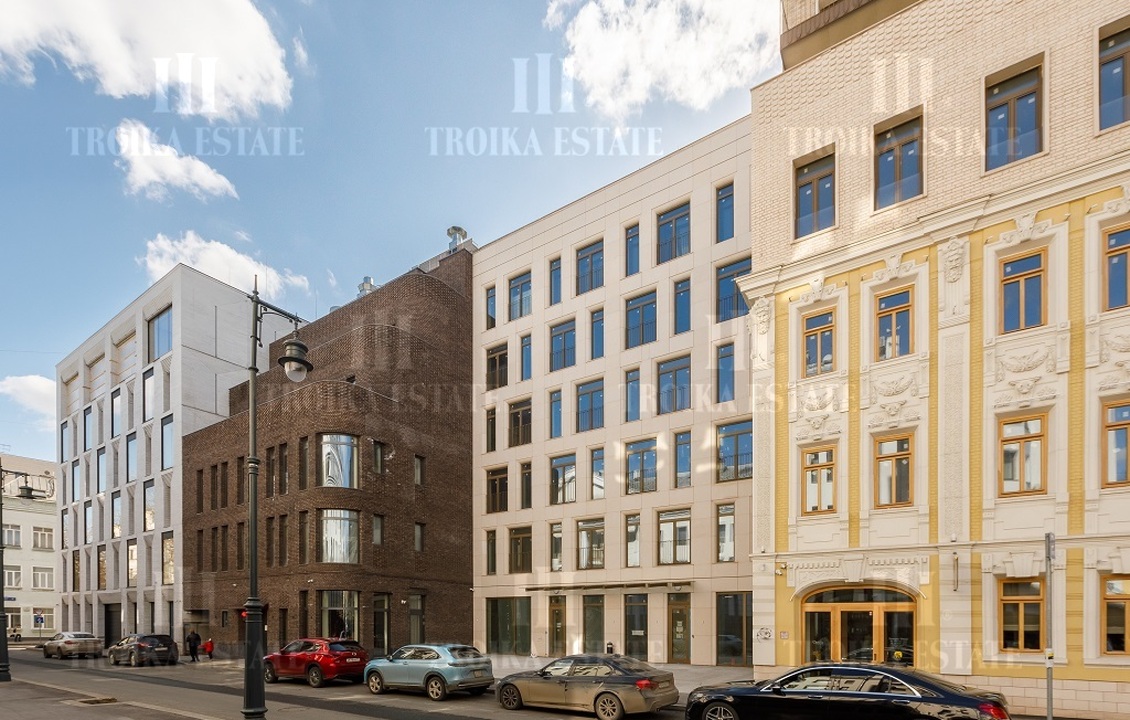 Купить  Квартиру без отделки Пожарский пер-к 3 метро Кропоткинская