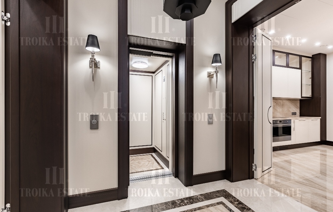 КупитьКоттедж
с отделкойБарвиха XXI 5 км метро 