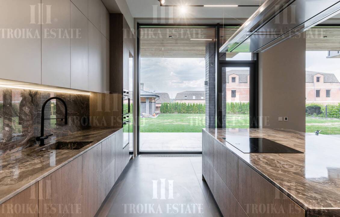 КупитьКоттедж
с отделкойНиколино 23 км метро 