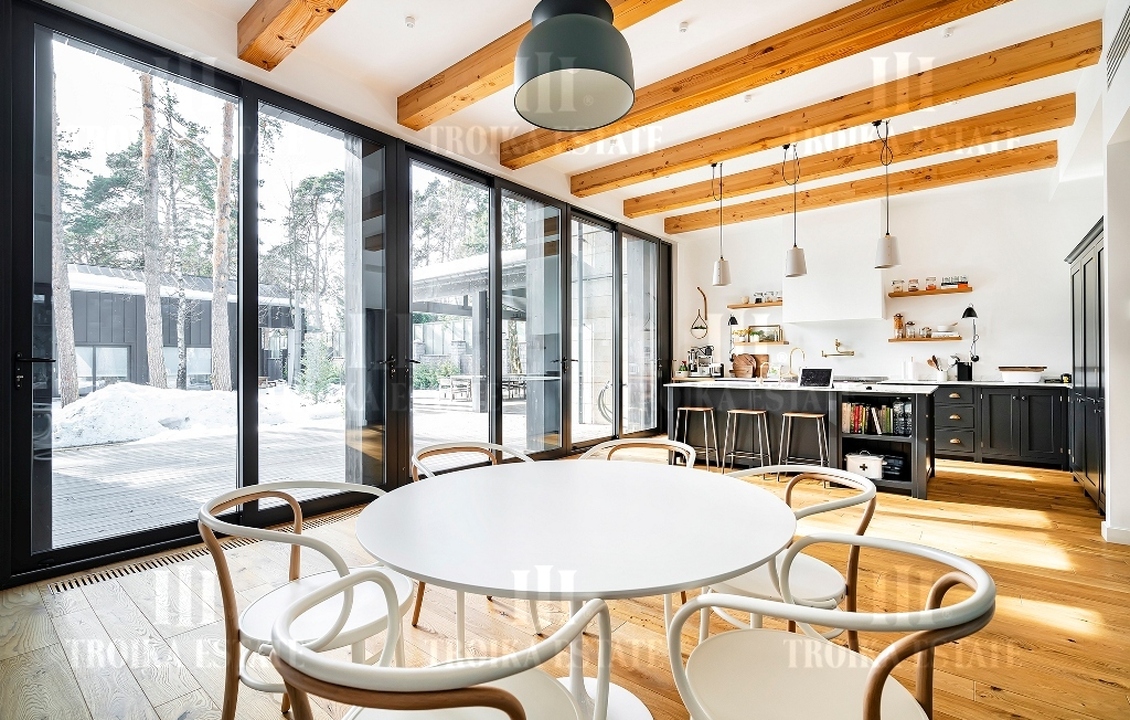 КупитьКоттедж
с отделкойДНП Липки 10 км метро 