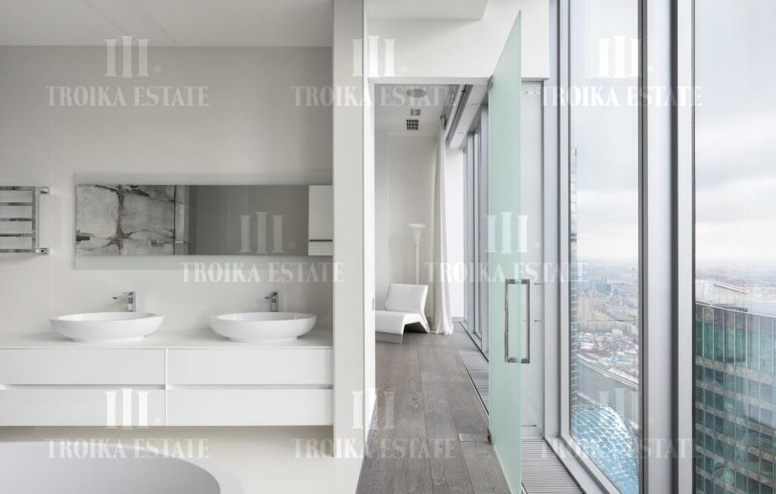 Купить  Пентхаус с отделкой 1-й Красногвардейский пр-д, 21с1 метро Международная